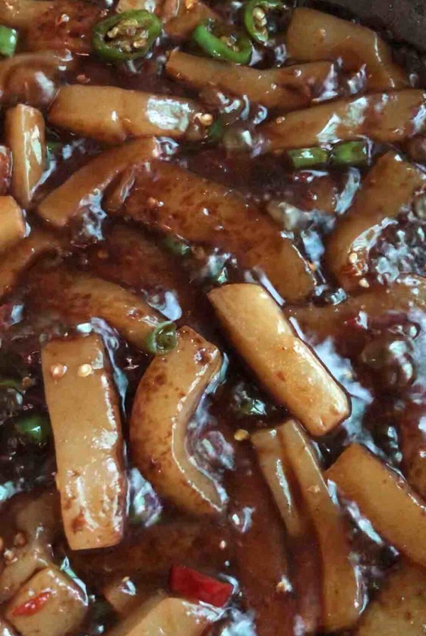 紅燒魔芋的做法-咸鮮味燒菜譜