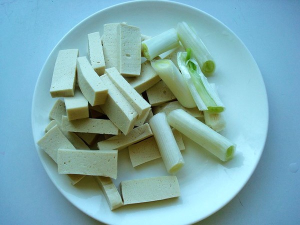 千葉豆腐燜小龍蝦的做法-麻辣味燜菜譜-易網(wǎng)健康養(yǎng)生網(wǎng) 千葉豆腐燜小龍蝦的做法-麻辣味燜菜譜