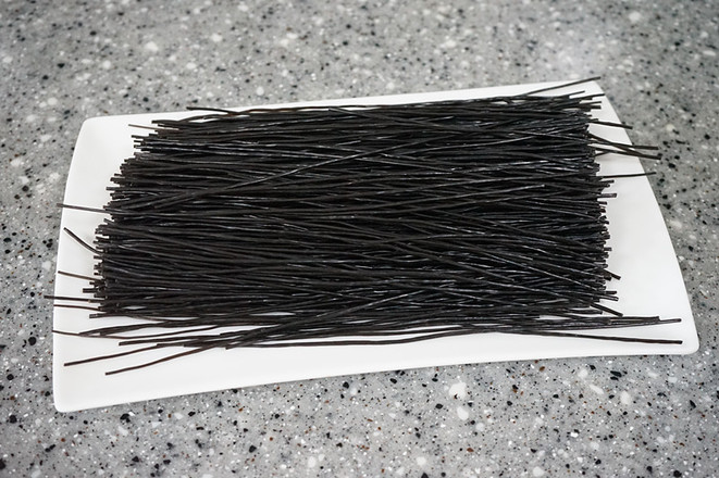 涼拌蕨根粉的做法-香辣味拌菜譜-易網<a href=http://m.aoa7937.com/ target=_blank class=infotextkey>健康養生</a>網 涼拌蕨根粉的做法-香辣味拌菜譜