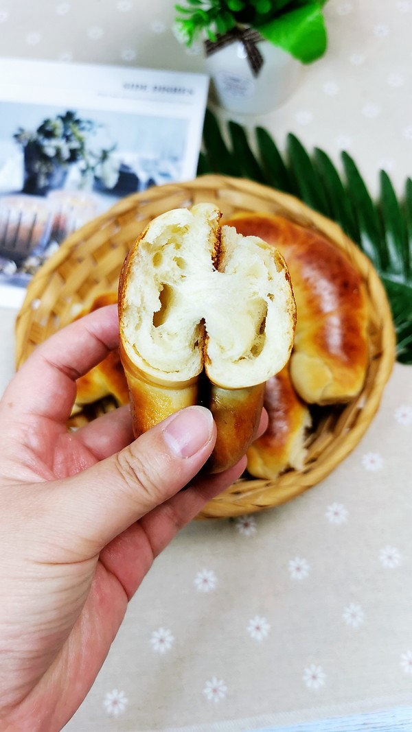 牛角軟面包的做法-甜味烘焙菜譜-易網健康養生網 牛角軟面包的做法-甜味烘焙菜譜
