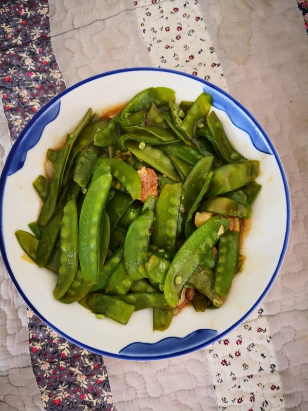 肉片荷蘭豆的做法-家常味炒菜譜-易網健康養生網 肉片荷蘭豆的做法-家常味炒菜譜