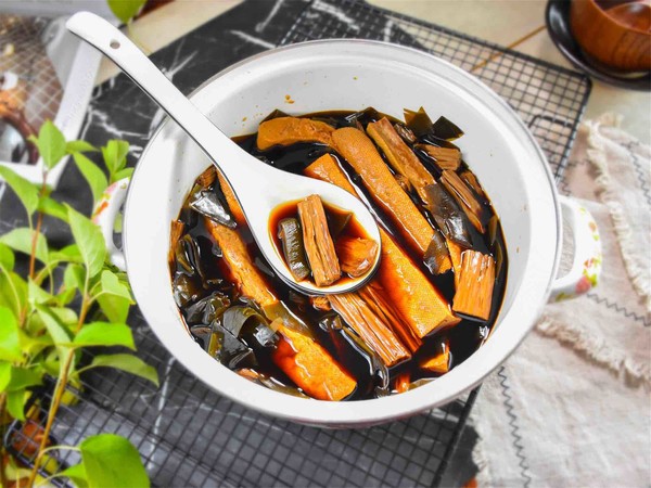 鹵海帶豆腐干的做法-其它口味鹵菜譜-易網(wǎng)健康養(yǎng)生網(wǎng) 鹵海帶豆腐干的做法-其它口味鹵菜譜