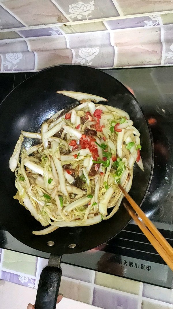 清炒娃娃菜的做法-酸辣味炒菜譜