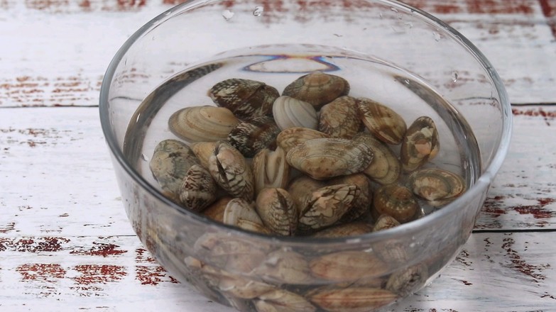 花甲燉蛋的做法-咸鮮味蒸菜譜