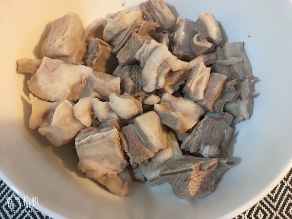 蒜香羊排的做法-蒜香味炒菜譜-易網健康養生網 蒜香羊排的做法-蒜香味炒菜譜
