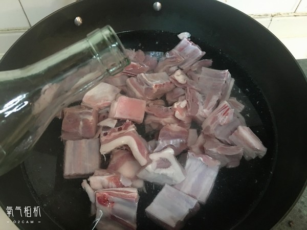 蒜香羊排的做法-蒜香味炒菜譜-易網健康養生網 蒜香羊排的做法-蒜香味炒菜譜