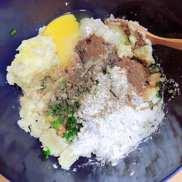 天婦羅土豆蝦球的做法-咸鮮味炸菜譜-易網(wǎng)健康養(yǎng)生網(wǎng) 天婦羅土豆蝦球的做法-咸鮮味炸菜譜