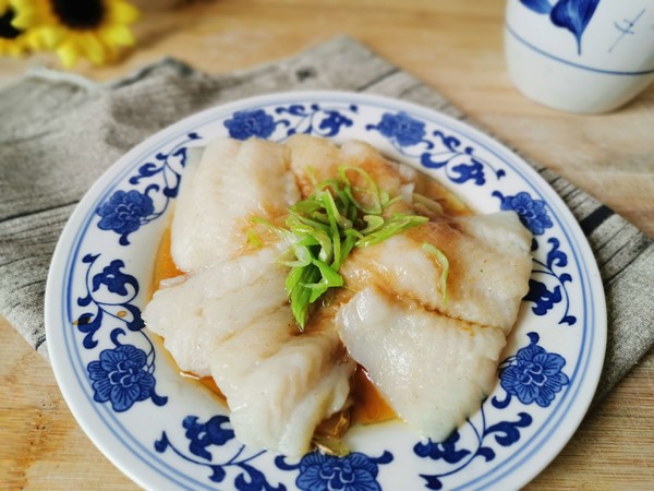 清蒸龍利魚的做法-家常味蒸菜譜-易網健康養生網 清蒸龍利魚的做法-家常味蒸菜譜