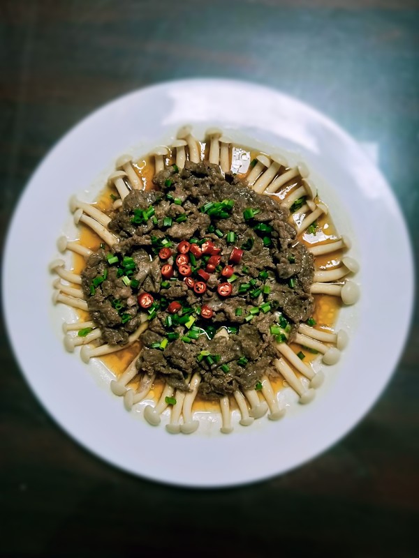 《白玉菇蒸牛肉》的做法-家常味蒸菜譜-易網(wǎng)健康養(yǎng)生網(wǎng) 《白玉菇蒸牛肉》的做法-家常味蒸菜譜