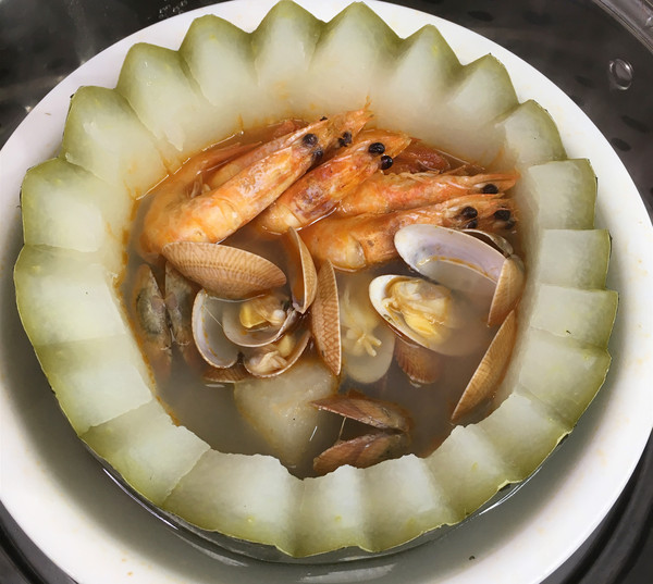 粵式海鮮冬瓜盅的做法-其它口味蒸菜譜-易網健康養(yǎng)生網 粵式海鮮冬瓜盅的做法-其它口味蒸菜譜