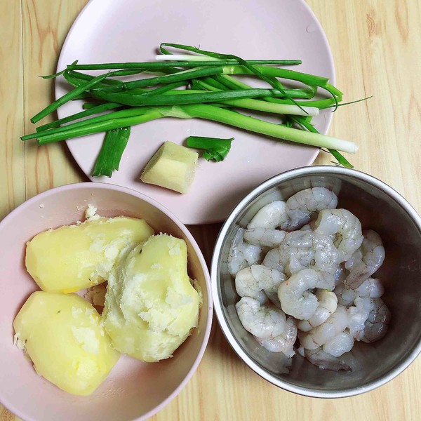 天婦羅土豆蝦球的做法-咸鮮味炸菜譜-易網(wǎng)<a href=http://m.aoa7937.com/ target=_blank class=infotextkey>健康養(yǎng)生</a>網(wǎng) 天婦羅土豆蝦球的做法-咸鮮味炸菜譜