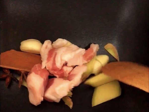 肥而不膩的無油紅燒肉的做法-家常味燉菜譜-易網健康養生網 肥而不膩的無油紅燒肉的做法-家常味燉菜譜