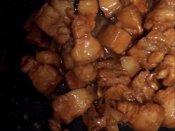 肥而不膩的無油紅燒肉的做法-家常味燉菜譜-易網健康養生網 肥而不膩的無油紅燒肉的做法-家常味燉菜譜