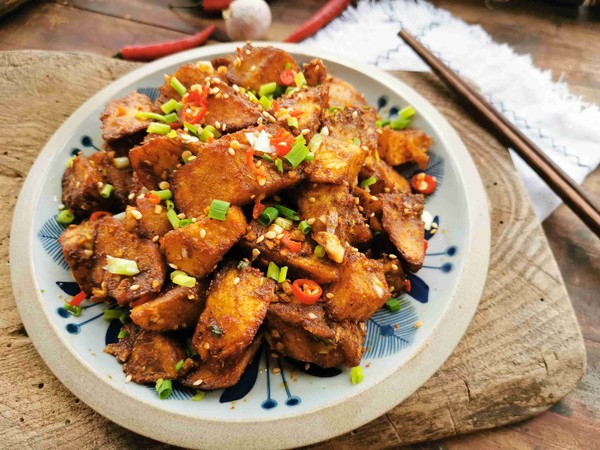 鍋巴土豆的做法-香辣味拌菜譜