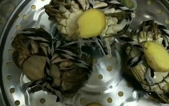 清蒸螃蟹配自制料汁的做法-家常味蒸菜譜-易網健康養(yǎng)生網 清蒸螃蟹配自制料汁的做法-家常味蒸菜譜