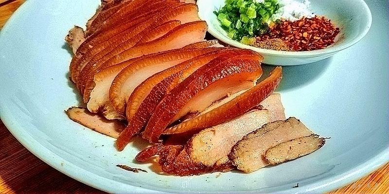 鹵香蹄膀的做法-醬香味鹵菜譜-易網(wǎng)健康養(yǎng)生網(wǎng) 鹵香蹄膀的做法-醬香味鹵菜譜