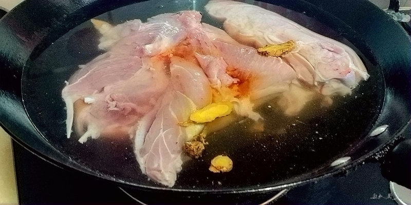 鹵香蹄膀的做法-醬香味鹵菜譜-易網(wǎng)健康養(yǎng)生網(wǎng) 鹵香蹄膀的做法-醬香味鹵菜譜