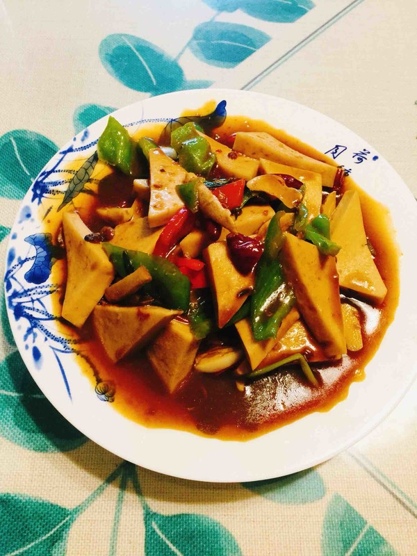 醬燒千頁豆腐的做法-香辣味炒菜譜-易網健康養生網 醬燒千頁豆腐的做法-香辣味炒菜譜