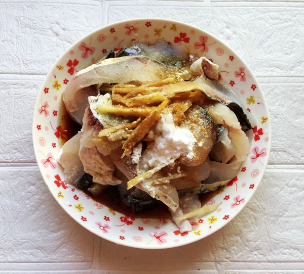 黑木耳蒸魚片的做法-家常味蒸菜譜-易網健康養生網 黑木耳蒸魚片的做法-家常味蒸菜譜