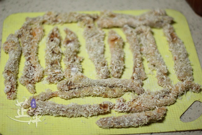 香酥鴨條的做法-香辣味炸菜譜-易網健康養生網 香酥鴨條的做法-香辣味炸菜譜