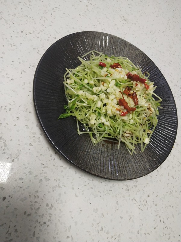 家常拌豆苗的做法-咸鮮味拌菜譜-易網(wǎng)健康養(yǎng)生網(wǎng) 家常拌豆苗的做法-咸鮮味拌菜譜