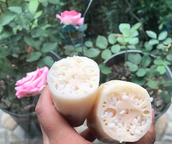 香糯桂花藕的做法-甜味煮菜譜-易網(wǎng)<a href=http://m.aoa7937.com/ target=_blank class=infotextkey>健康養(yǎng)生</a>網(wǎng) 香糯桂花藕的做法-甜味煮菜譜