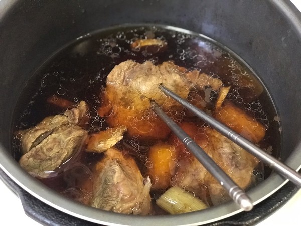 家庭版醬牛肉的做法-家常味燉菜譜-易網健康養生網 家庭版醬牛肉的做法-家常味燉菜譜