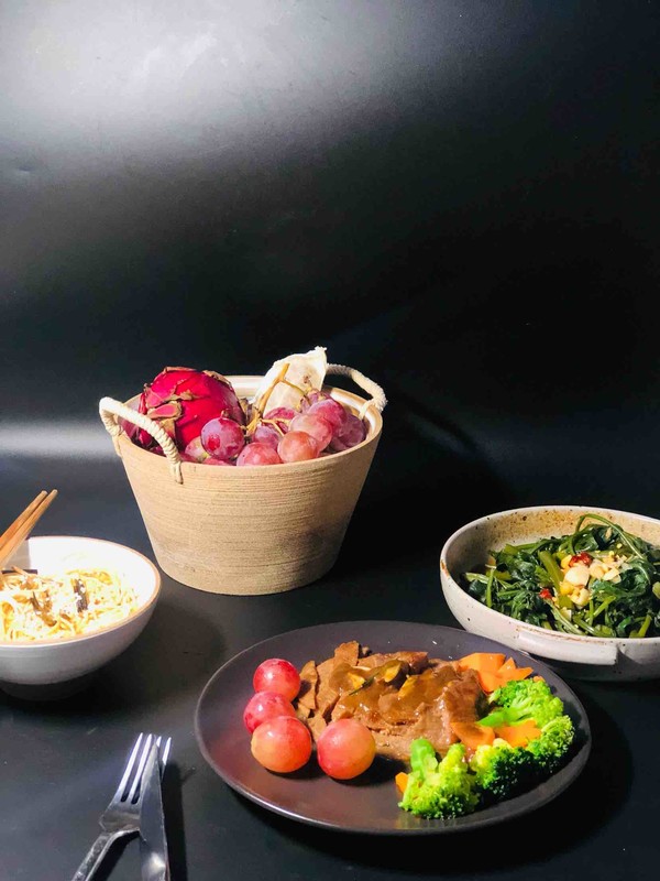 秘制香煎牛排的做法-咸鮮味煎菜譜-易網健康養生網 秘制香煎牛排的做法-咸鮮味煎菜譜