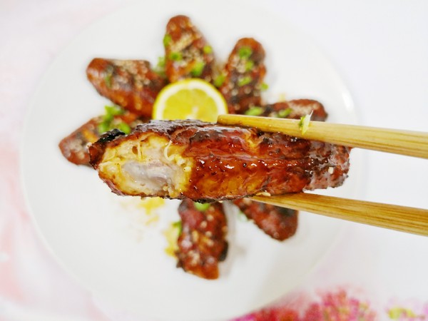 香煎雞翅的做法-家常味煎菜譜-易網健康養生網 香煎雞翅的做法-家常味煎菜譜