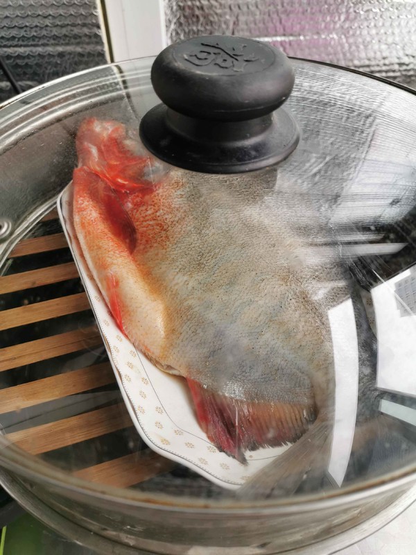 清蒸紅石斑魚的做法-咸鮮味蒸菜譜