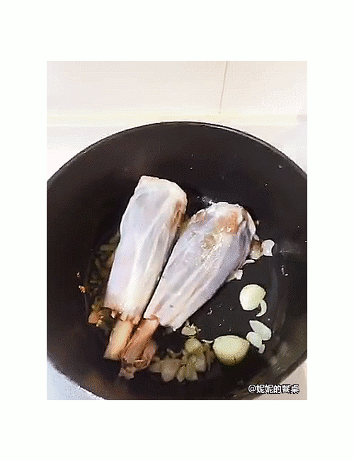 什錦蔬菜燉羊腱的做法-甜味燉菜譜-易網健康養生網 什錦蔬菜燉羊腱的做法-甜味燉菜譜