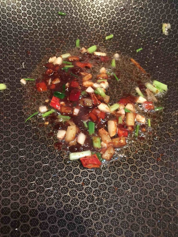 醉酒煮花螺的做法-香辣味煮菜譜-易網健康養生網 醉酒煮花螺的做法-香辣味煮菜譜