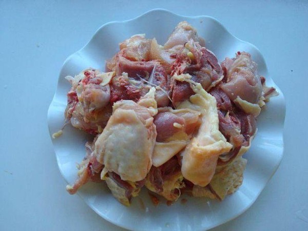 魔芋大盤(pán)雞的做法-香辣味燒菜譜-易網(wǎng)<a href=http://m.aoa7937.com/ target=_blank class=infotextkey>健康養(yǎng)生</a>網(wǎng) 魔芋大盤(pán)雞的做法-香辣味燒菜譜