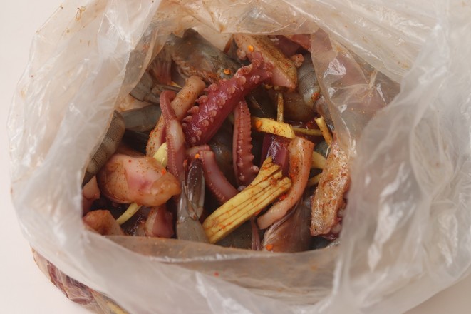 花甲三汁燜鍋的做法-咸鮮味煮菜譜-易網健康養生網 花甲三汁燜鍋的做法-咸鮮味煮菜譜