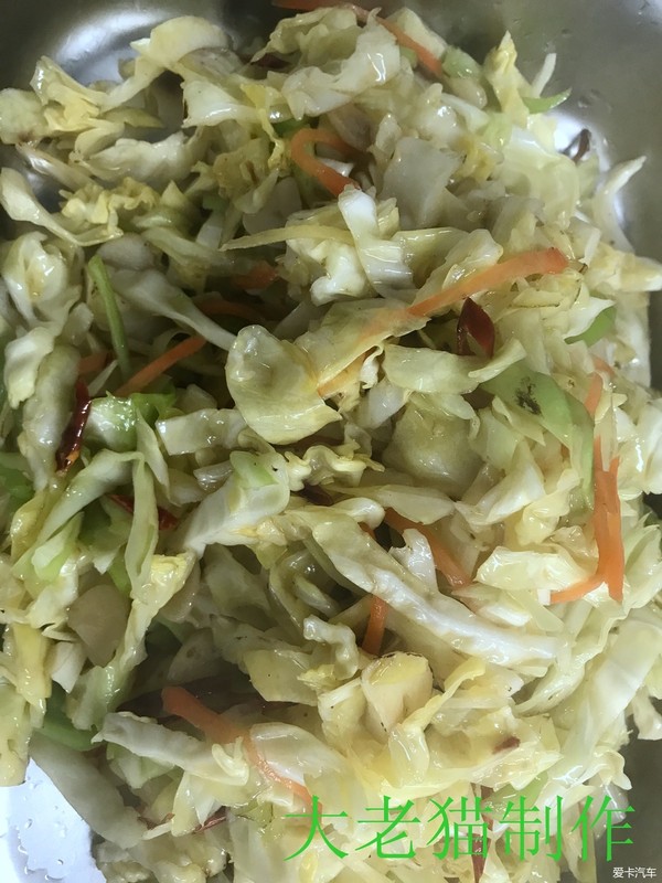 火爆牛心菜的做法-香辣味爆菜譜-易網(wǎng)健康養(yǎng)生網(wǎng) 火爆牛心菜的做法-香辣味爆菜譜