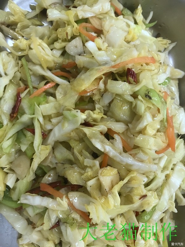 火爆牛心菜的做法-香辣味爆菜譜-易網(wǎng)健康養(yǎng)生網(wǎng) 火爆牛心菜的做法-香辣味爆菜譜