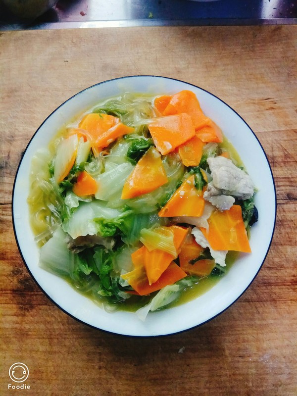 胡蘿卜白菜燉肉的做法-家常味燉菜譜-易網健康養生網 胡蘿卜白菜燉肉的做法-家常味燉菜譜