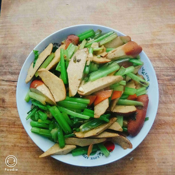 爆炒豆腐干的做法-家常味爆菜譜