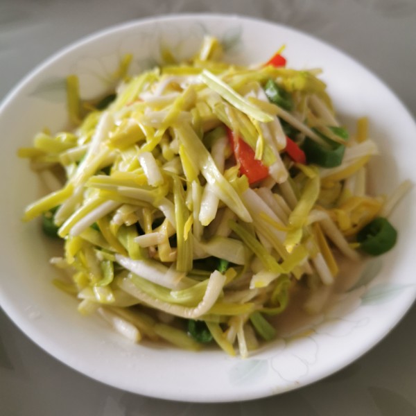 素炒韭黃的做法-家常味炒菜譜-易網健康養生網 素炒韭黃的做法-家常味炒菜譜
