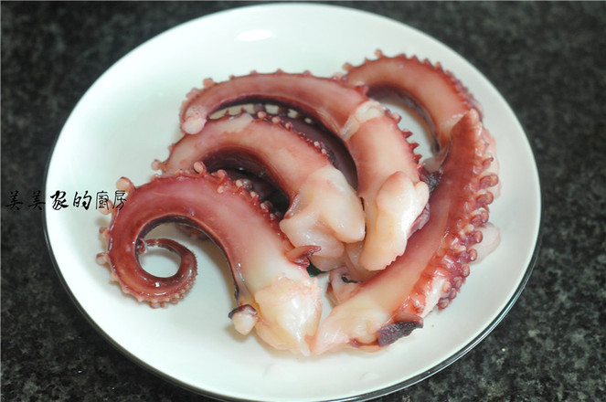 醬香八爪魚的做法-家常味炒菜譜-易網(wǎng)<a href=http://m.aoa7937.com/ target=_blank class=infotextkey>健康養(yǎng)生</a>網(wǎng) 醬香八爪魚的做法-家常味炒菜譜