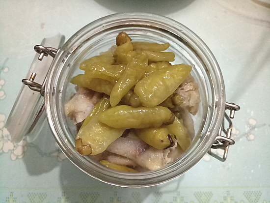 泡椒鴨掌的做法-酸辣味泡菜譜-易網健康養生網 泡椒鴨掌的做法-酸辣味泡菜譜