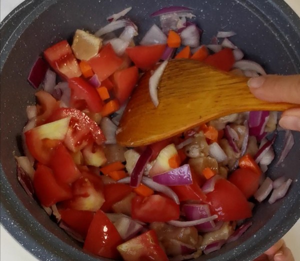 什錦雞肉芝士焗飯的做法-咸鮮味焗菜譜-易網健康養生網 什錦雞肉芝士焗飯的做法-咸鮮味焗菜譜