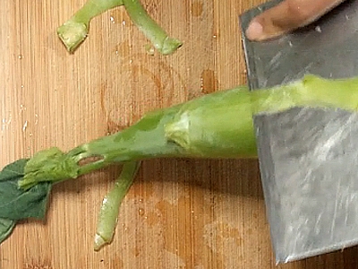 涼拌芥蘭的做法-咸鮮味拌菜譜-易網健康養生網 涼拌芥蘭的做法-咸鮮味拌菜譜