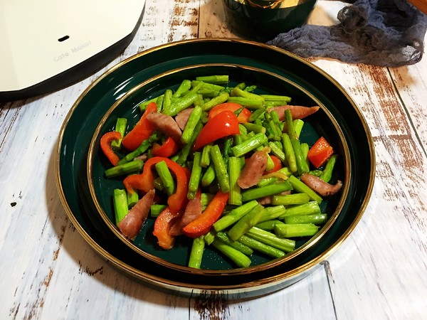 蘆筍香腸的做法-家常味炒菜譜-易網(wǎng)健康養(yǎng)生網(wǎng) 蘆筍香腸的做法-家常味炒菜譜