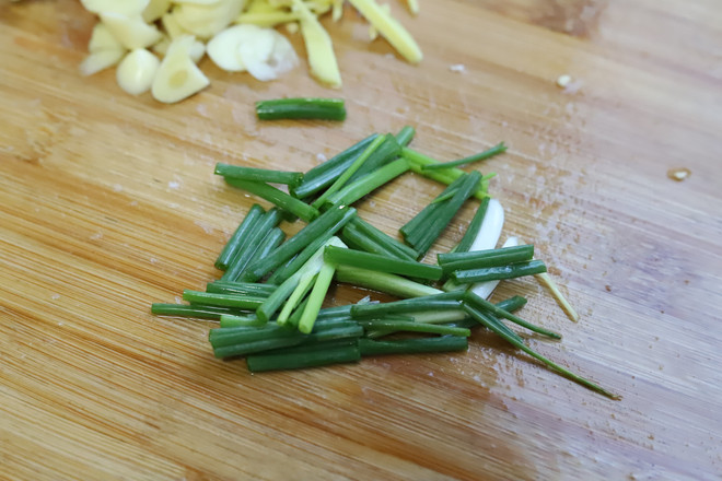 香辣小炒牛肉的做法-麻辣味炒菜譜-易網健康養生網 香辣小炒牛肉的做法-麻辣味炒菜譜