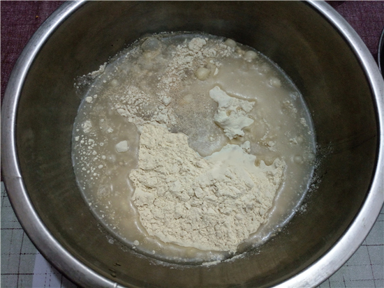 簡單自制面筋 (發(fā)酵法)的做法-家常味蒸菜譜-易網(wǎng)健康養(yǎng)生網(wǎng) 簡單自制面筋 (發(fā)酵法)的做法-家常味蒸菜譜