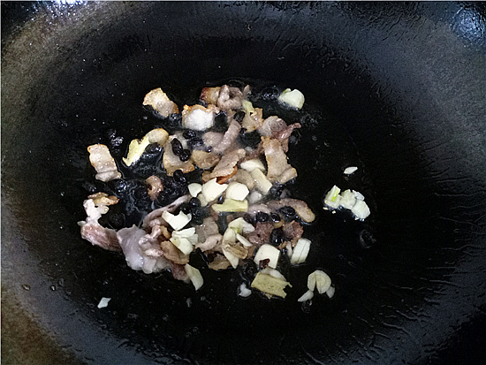 家鄉豆腐的做法-咸鮮味炒菜譜-易網健康養生網 家鄉豆腐的做法-咸鮮味炒菜譜