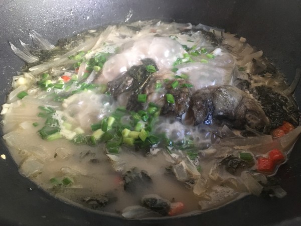 鯽魚白蘿卜絲湯的做法-家常味煮菜譜