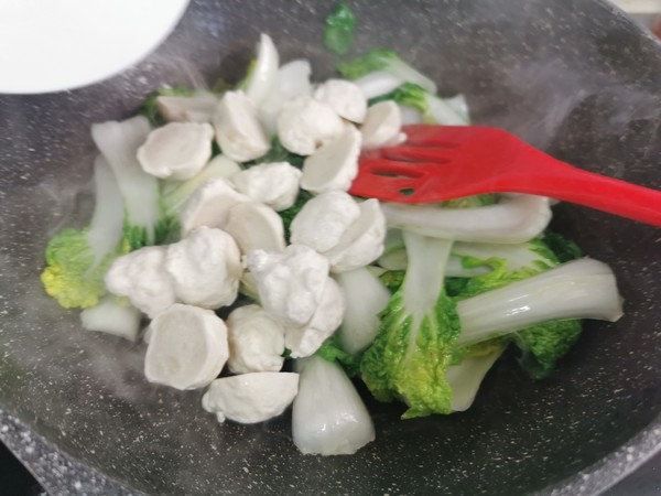 墨魚丸小油菜豆腐湯的做法-咸鮮味煮菜譜