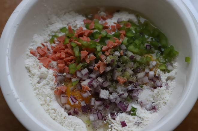 火腿雞蛋餅的做法-咸鮮味煎菜譜-易網健康養生網 火腿雞蛋餅的做法-咸鮮味煎菜譜